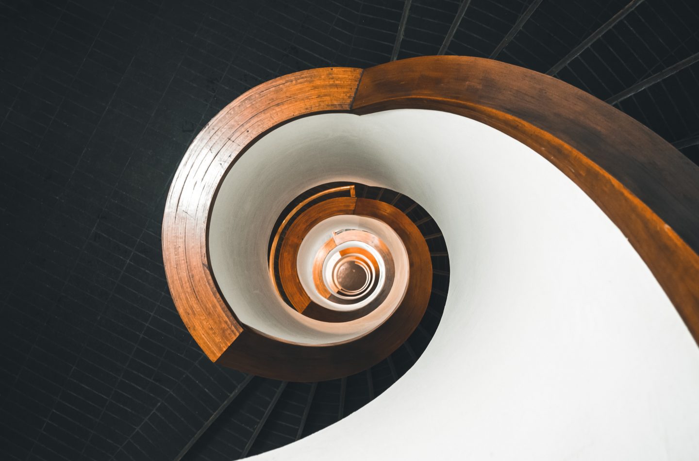 natalya-letunova-LKs42QOVRQ0-unsplash